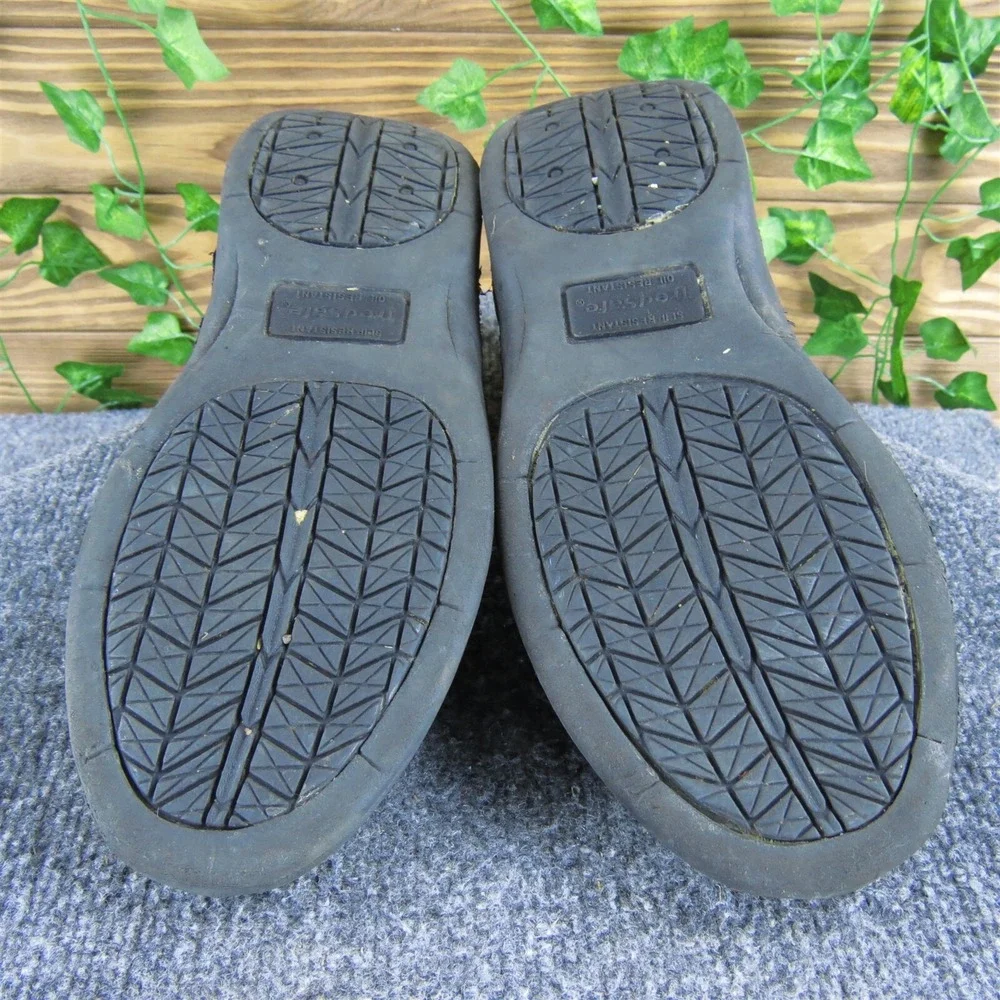 TredSafe‎ Men's Easy Slip Resist Loafer Black Leather Size 9.5 Medium  Used 2025